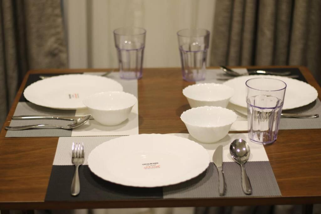 A2J Luxury Bgc Balcony Suite Near Sm Aura Taguig Manila Bagian luar foto